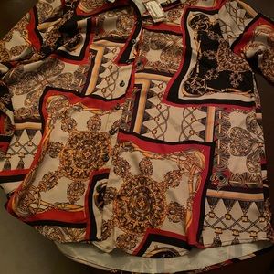 Beautiful chain print shirt